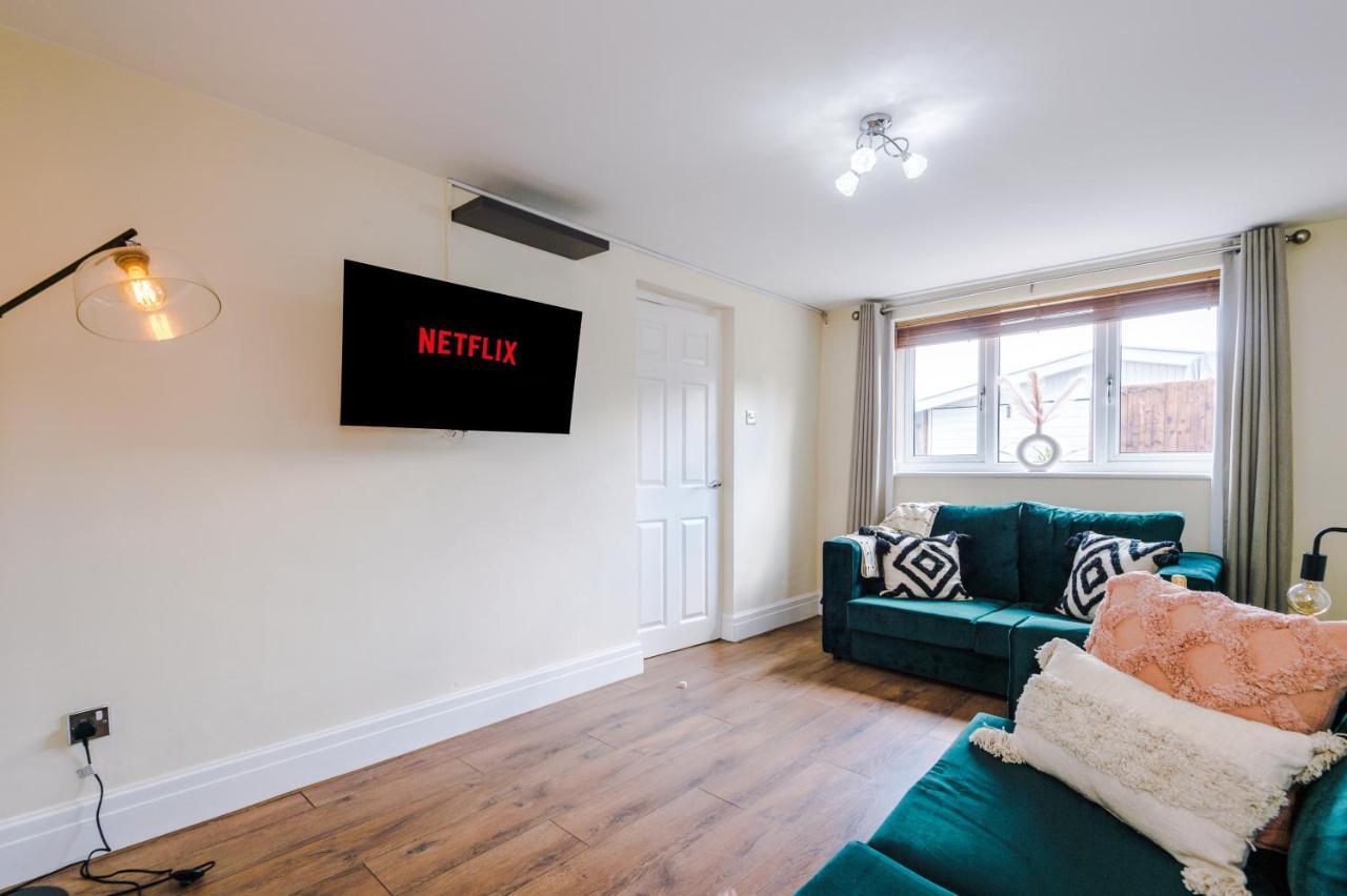 Charming 3-Bed Cottage In Chester, Ideal For Families & Workers, Free Parking - Sleeps 7 Exterior foto